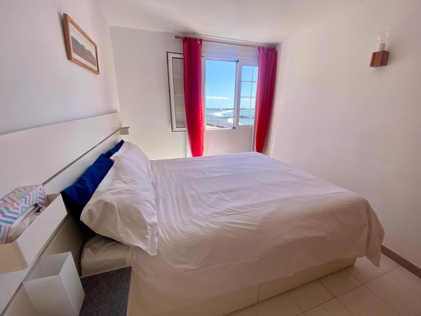 Casa Del Mar, Sunny Ocean View Appartement Right At The Beach! Los Llanos De Aridane Exteriör bild